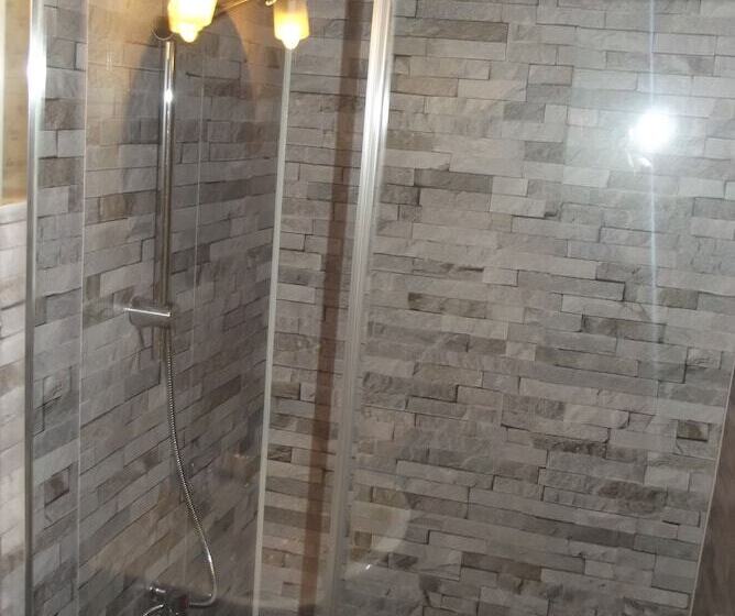 بنسيون Le Domaine De Jaugy