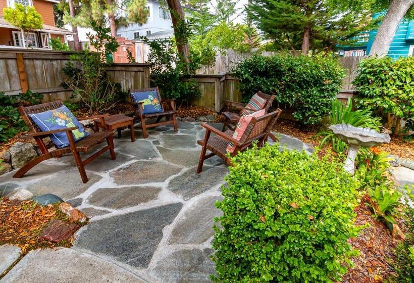 住宿加早餐  J Patrick Inn