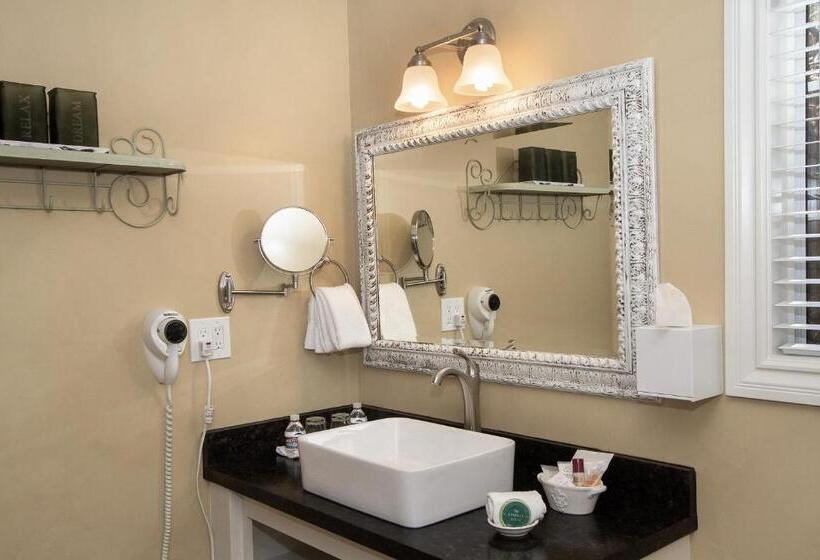 住宿加早餐  J Patrick Inn