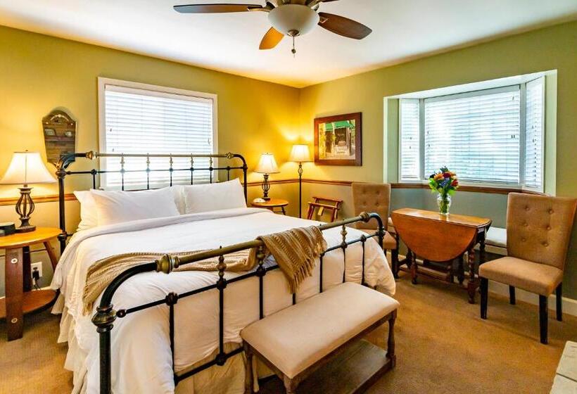 住宿加早餐  J Patrick Inn