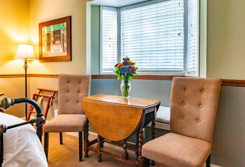 住宿加早餐  J Patrick Inn