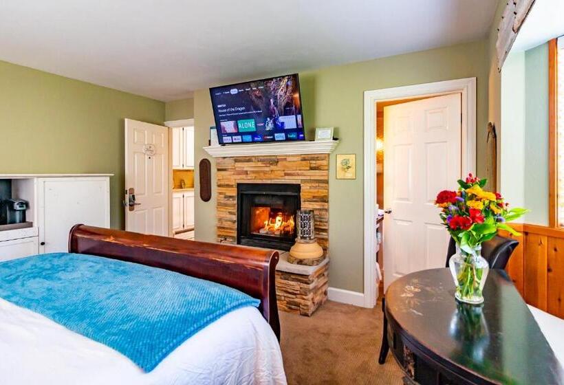 住宿加早餐  J Patrick Inn