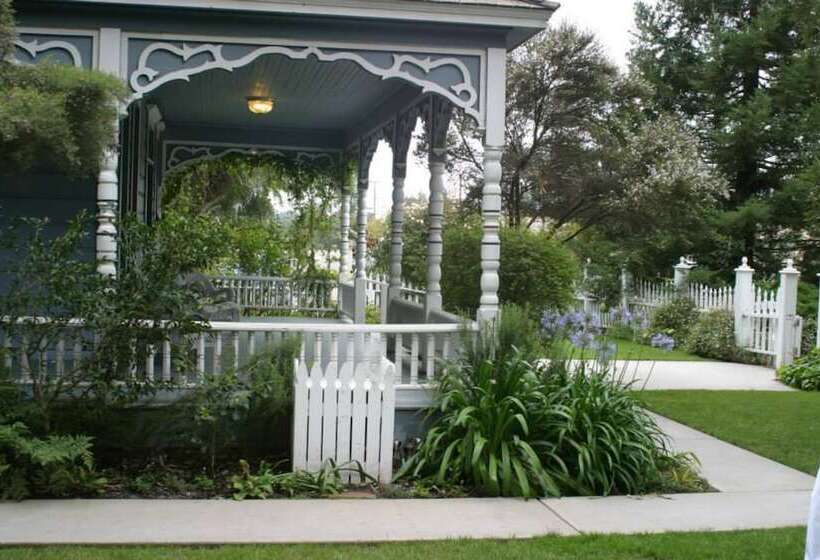 Bed and Breakfast Kaleidoscope Inn & Gardens