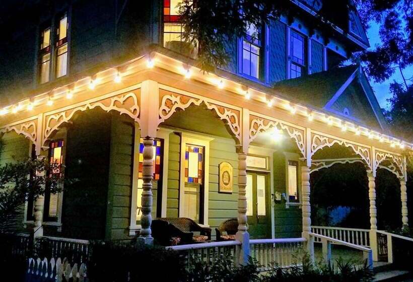 Bed and Breakfast Kaleidoscope Inn & Gardens