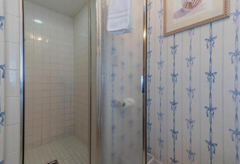 Bed and Breakfast Kaleidoscope Inn & Gardens