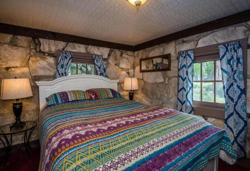 Bed and Breakfast Kaleidoscope Inn & Gardens