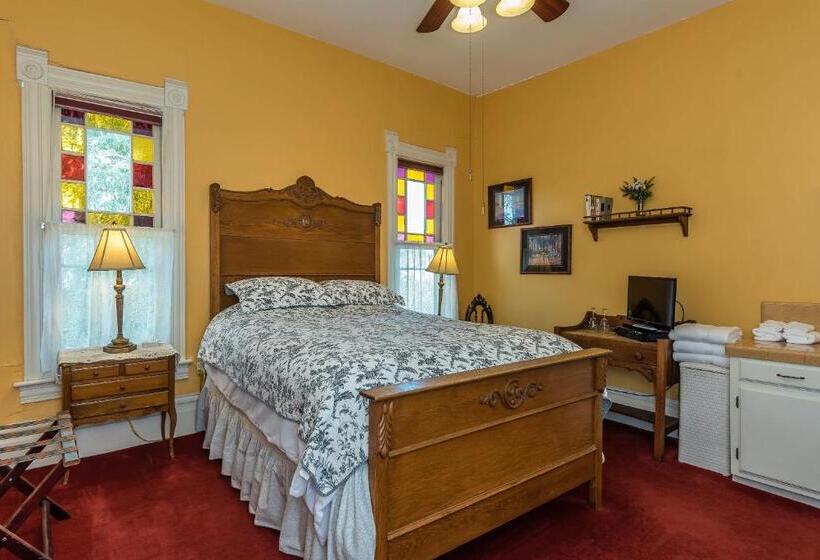 Bed and Breakfast Kaleidoscope Inn & Gardens