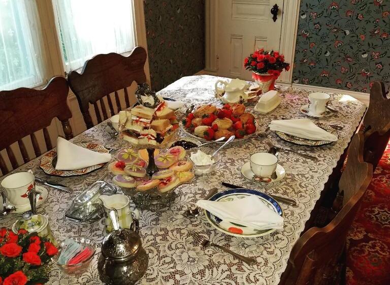 Bed and Breakfast Kaleidoscope Inn & Gardens