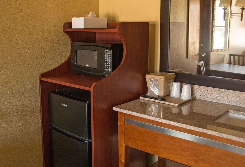 Отель Americas Best Value Inn Monroeville