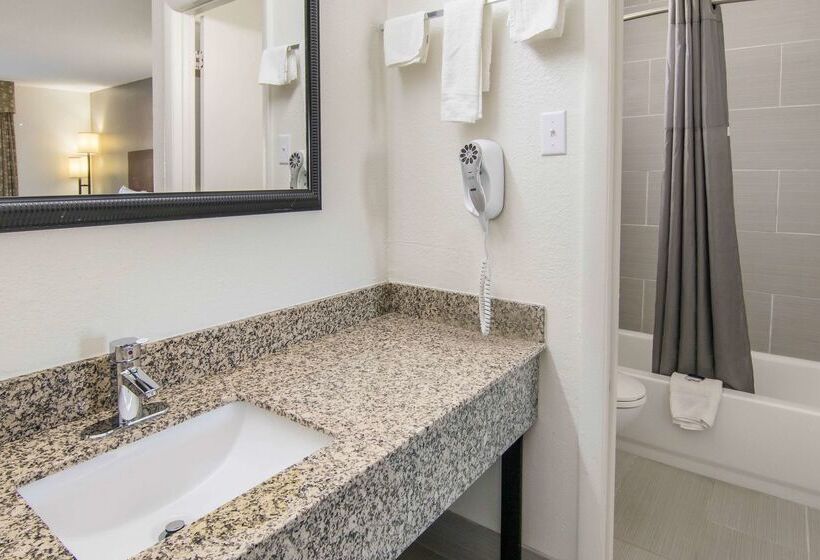 هتل Super 8 By Wyndham Perry Ga