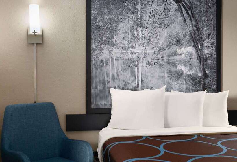 هتل Super 8 By Wyndham Perry Ga