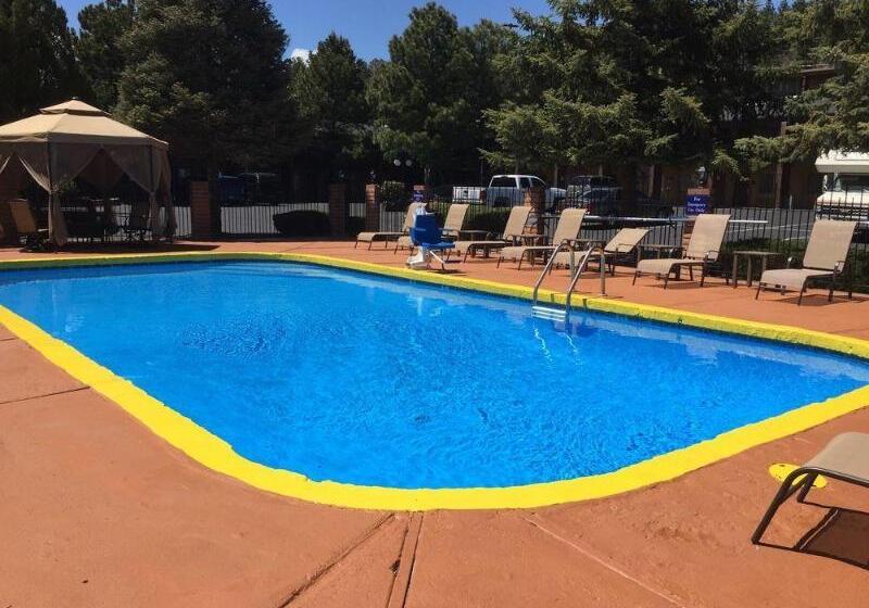 هتل Aspen Flagstaff/ Grand Canyon Innsuites