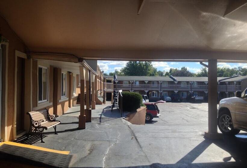 ホテル Battlefield Inn Springfield