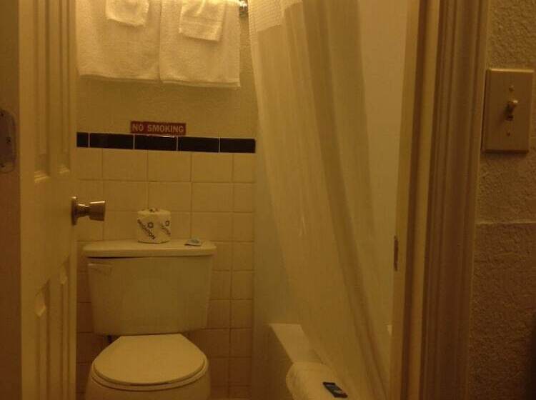 ホテル Battlefield Inn Springfield