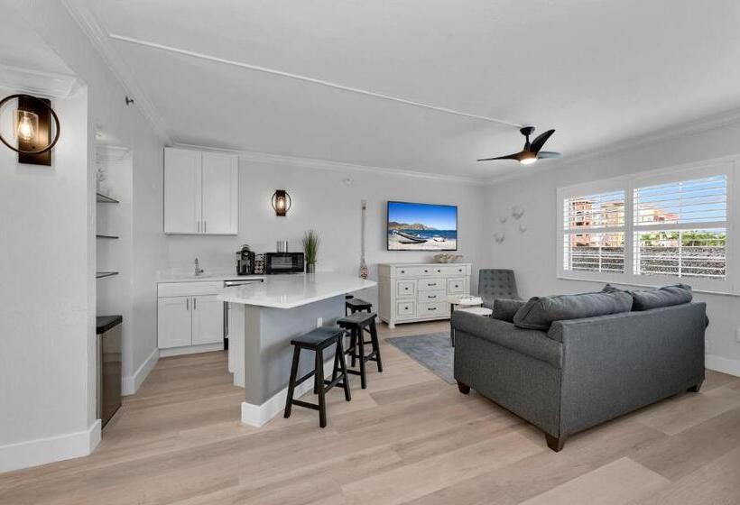 فندق Bayfront Inn 5th Avenue