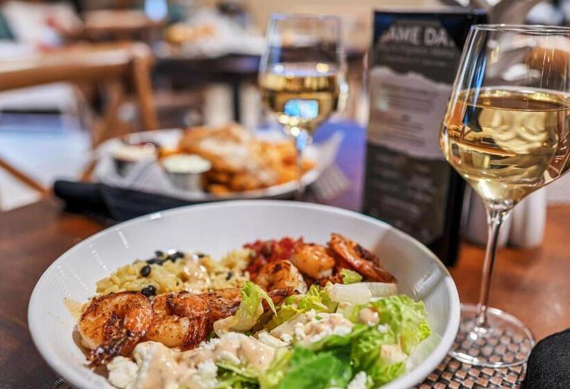 فندق Bayfront Inn 5th Avenue