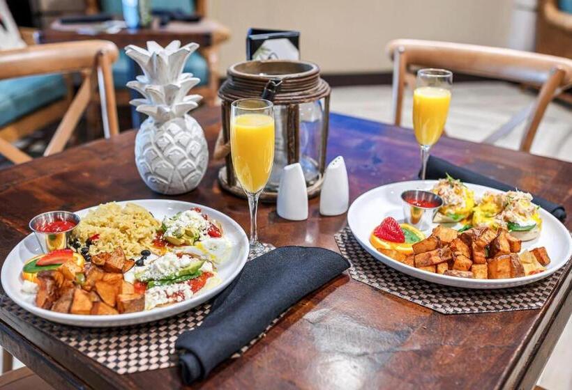 فندق Bayfront Inn 5th Avenue