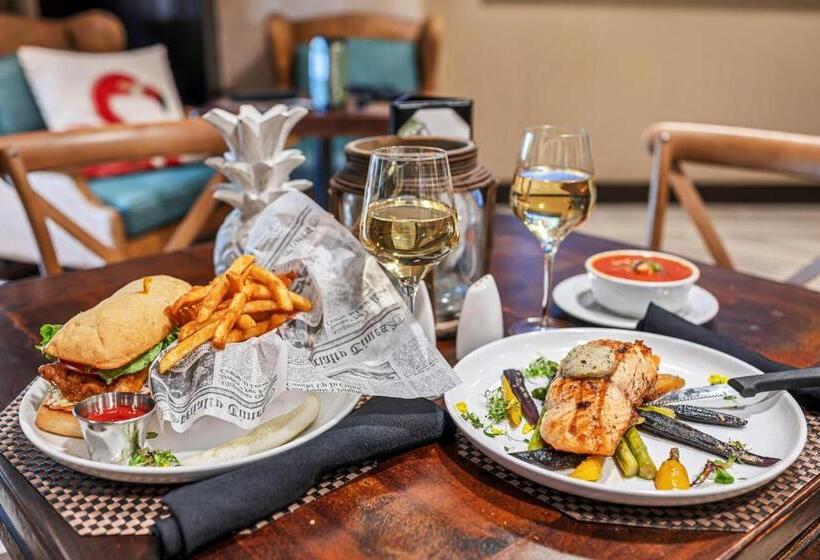 فندق Bayfront Inn 5th Avenue