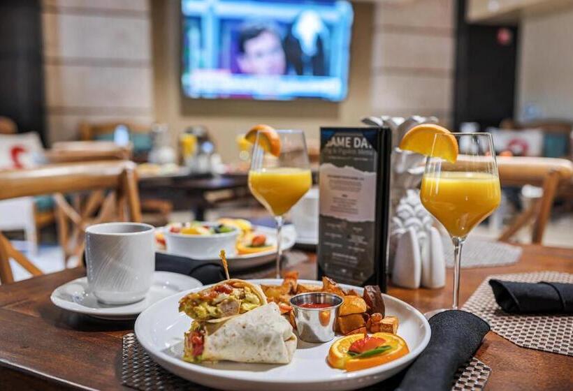 فندق Bayfront Inn 5th Avenue