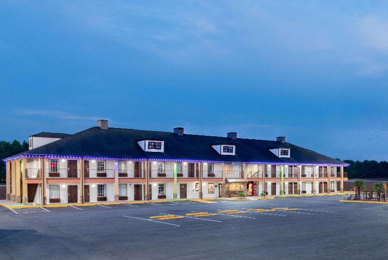 فندق Baymont By Wyndham Commerce Ga Near Tanger Outlets Mall