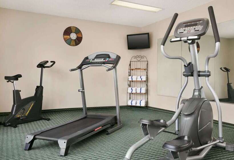 فندق Baymont By Wyndham Kingsland