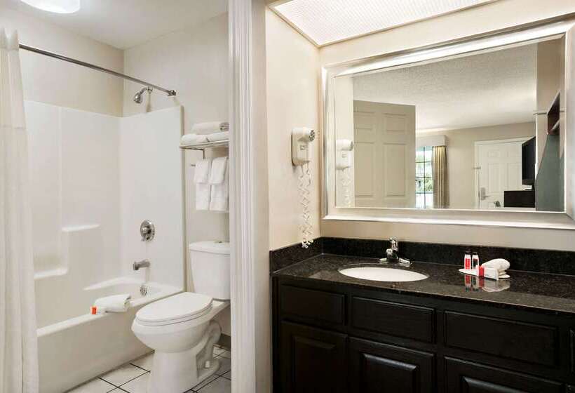 فندق Baymont By Wyndham Kingsland