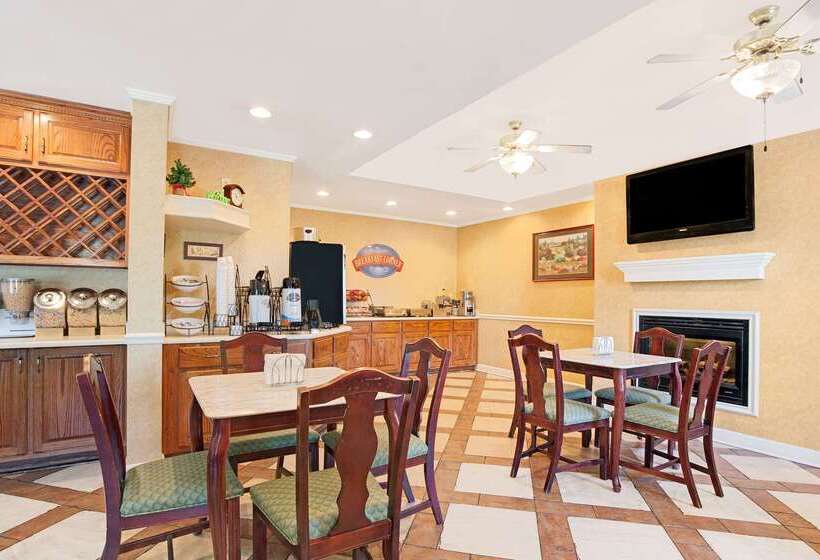 فندق Baymont By Wyndham Pearl