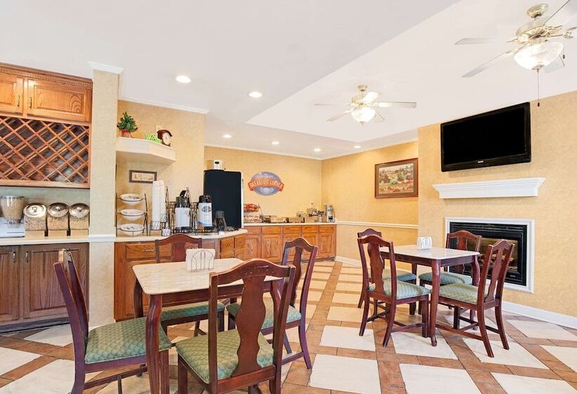 فندق Baymont By Wyndham Pearl