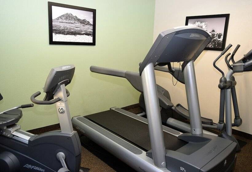 ホテル Baymont By Wyndham Pierre