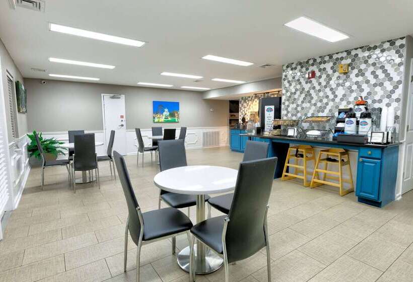 Отель Baymont By Wyndham Prattville Montgomery