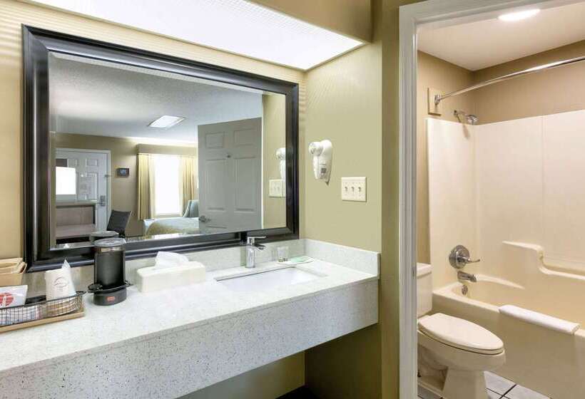 Отель Baymont By Wyndham Prattville Montgomery