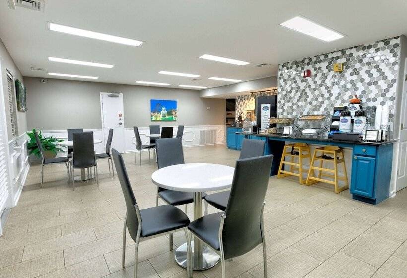 Отель Baymont By Wyndham Prattville Montgomery