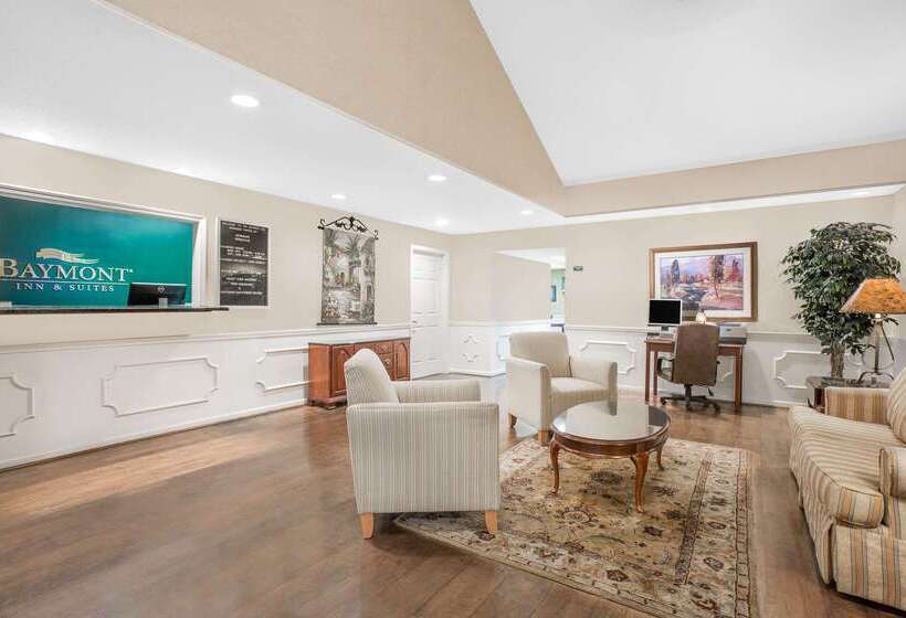 בית מלון כפרי Baymont By Wyndham Roanoke Rapids