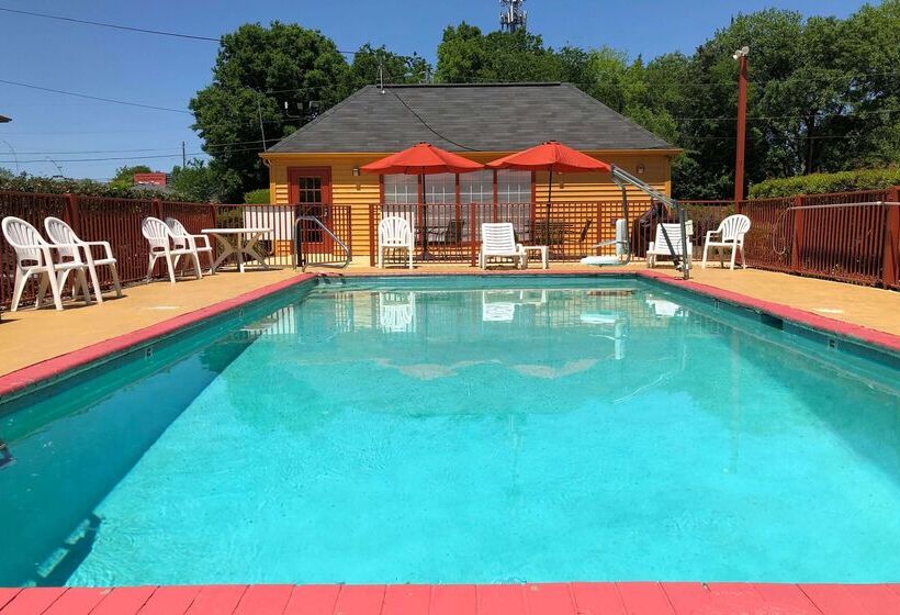 فندق Baymont By Wyndham Selma