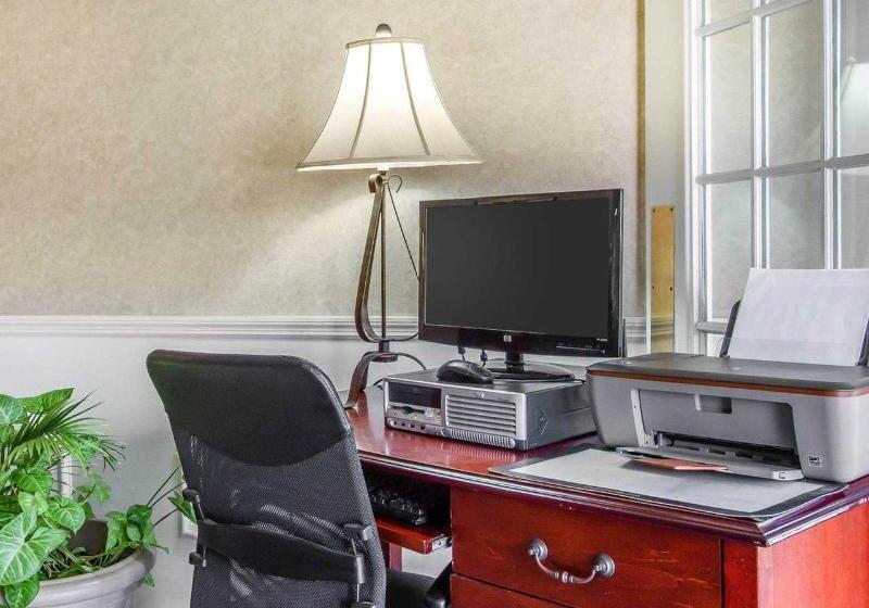 فندق Baymont By Wyndham Selma