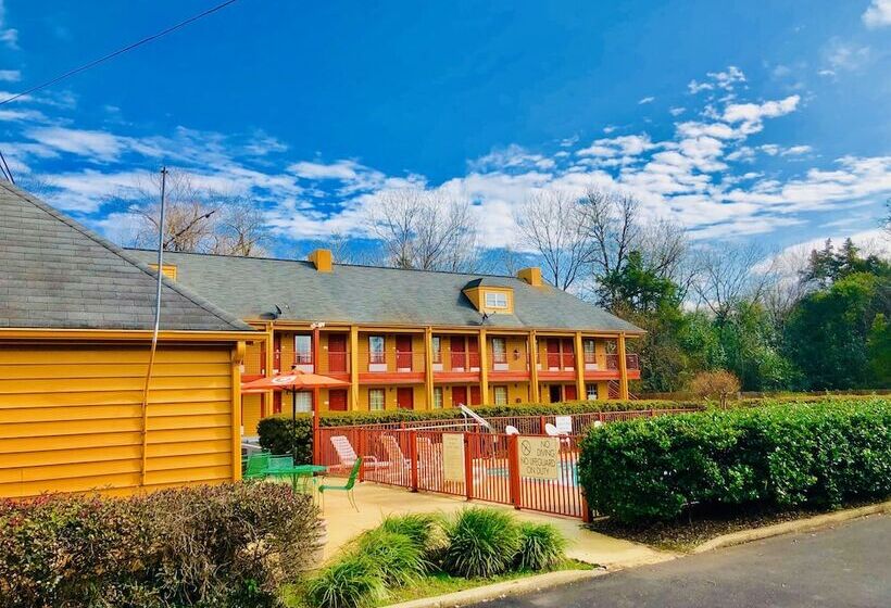 فندق Baymont By Wyndham Selma