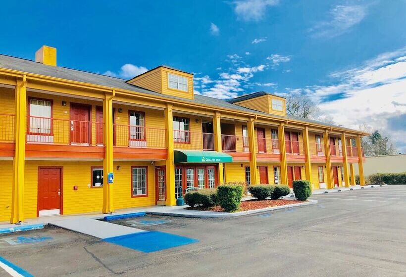 فندق Baymont By Wyndham Selma