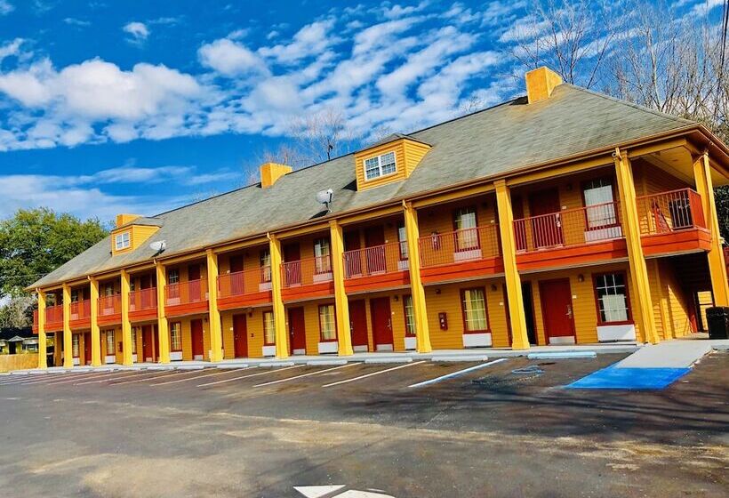 فندق Baymont By Wyndham Selma