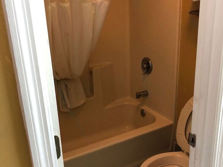 فندق Baymont By Wyndham Selma