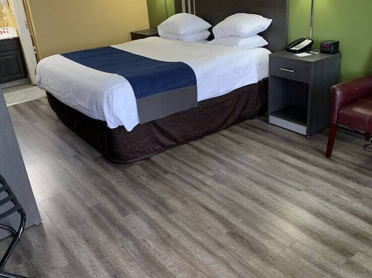 فندق Baymont By Wyndham Selma