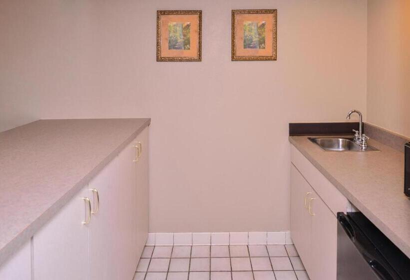 فندق Baymont By Wyndham Sioux Falls North,i 29,russell St, Airport