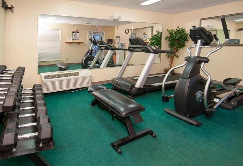 酒店 Baymont By Wyndham Tuscaloosa