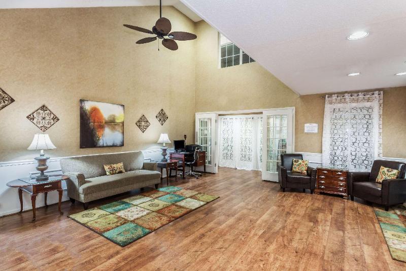 فندق Baymont By Wyndham Valdosta At Valdosta Mall