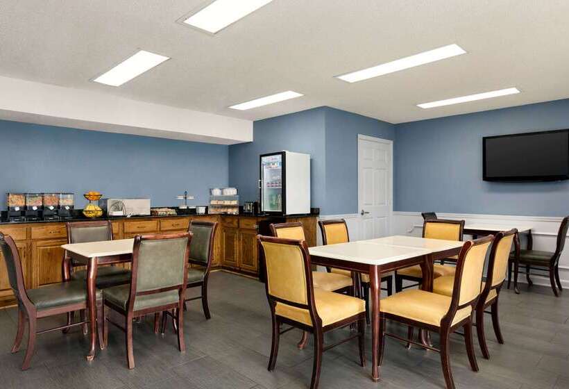 Отель Baymont By Wyndham Warner Robins