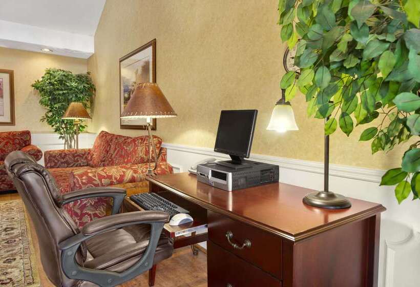 Отель Baymont By Wyndham Warner Robins