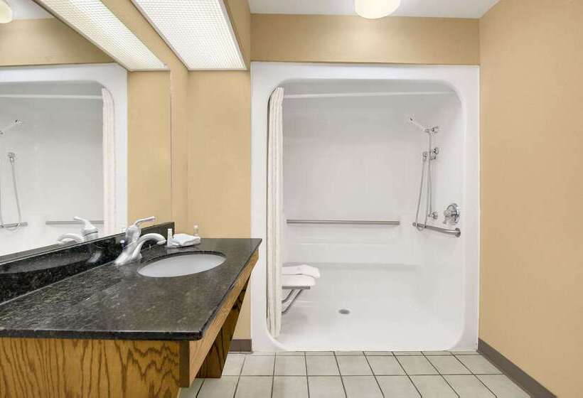 Отель Baymont By Wyndham Warner Robins