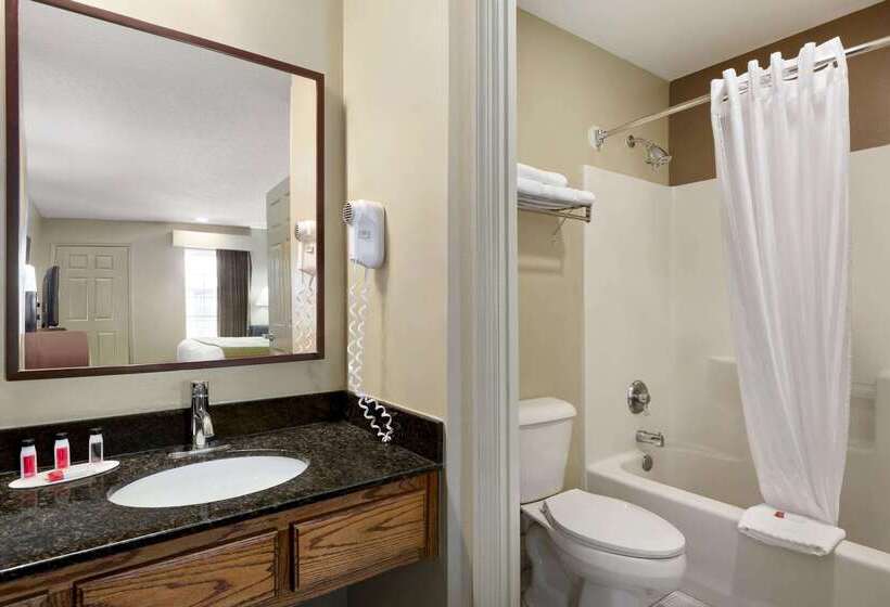 Отель Baymont By Wyndham Warner Robins