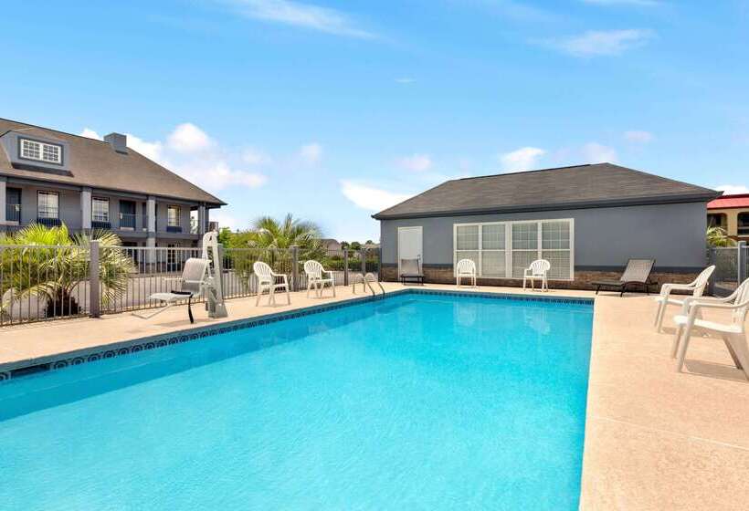 Отель Baymont By Wyndham Warner Robins