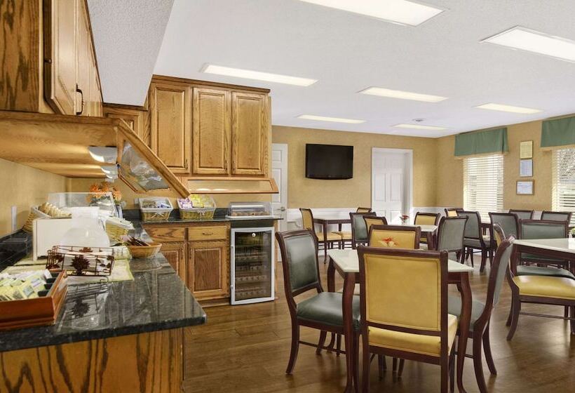 Отель Baymont By Wyndham Warner Robins