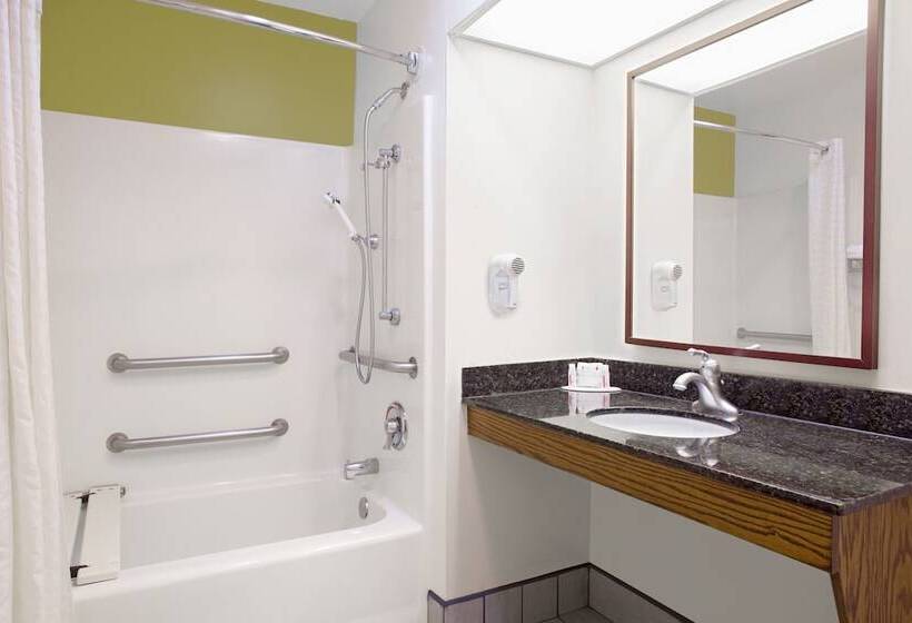 Отель Baymont By Wyndham Warner Robins